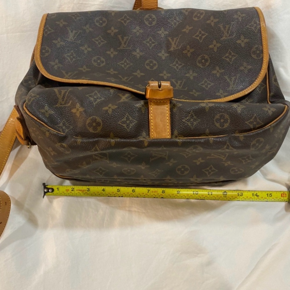 Louis Vuitton Saumer Monogram Tan and Brown Messenger Bag - Picture 12 of 17